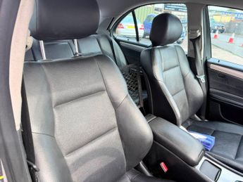 Mercedes-Benz C Class 2.1 C220 CDI Avantgarde SE 4dr