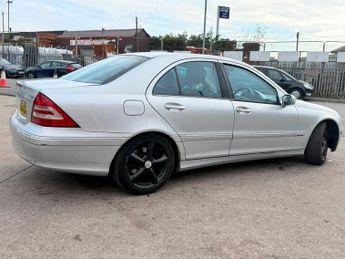 Mercedes-Benz C Class 2.1 C220 CDI Avantgarde SE 4dr