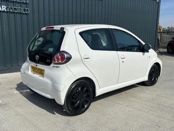 Toyota AYGO 1.0 VVT-i Ice Euro 5 5dr