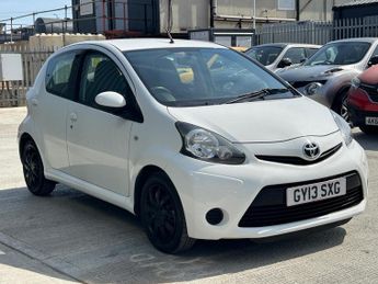 Toyota AYGO 1.0 VVT-i Ice Euro 5 5dr