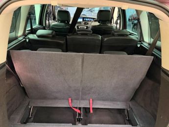 Renault Grand Scenic 1.6 dCi Dynamique TomTom Euro 5 (s/s) 5dr