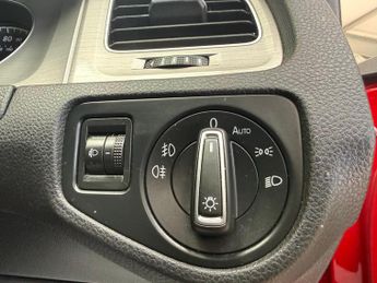Volkswagen Golf 1.6 TDI BlueMotion Tech Match Edition DSG Euro 6 (s/s) 5dr