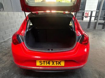 Vauxhall Astra 1.4 16v Excite Euro 5 5dr