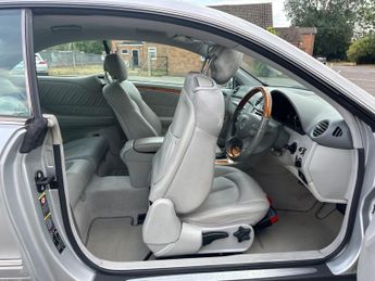 Mercedes-Benz CLK 2.6 CLK240 Elegance 2dr
