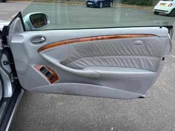 Mercedes-Benz CLK 2.6 CLK240 Elegance 2dr