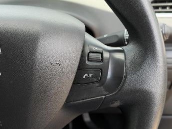 Peugeot 208 1.0 VTi Active Euro 5 5dr