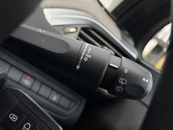 Peugeot 208 1.0 VTi Active Euro 5 5dr
