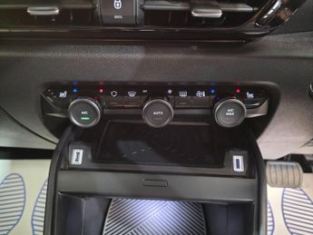 Citroen e-C4 50kWh Shine Plus Auto 5dr (7.4kW Charger)