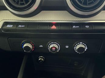 Audi Q2 1.0 TFSI 30 Technik SUV 5dr Petrol Manual Euro 6 (s/s) (110 ps)