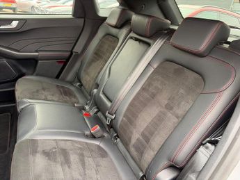 Ford Kuga 2.5h Hybrid Duratec Graphite Tech Edition 5dr FWD Automatic