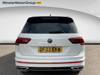Volkswagen Tiguan R-LINE TSI S-A