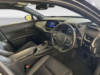 Lexus UX 2.0 250h F Sport Design SUV 5dr Petrol Hybrid E-CVT Euro 6 (s/s)
