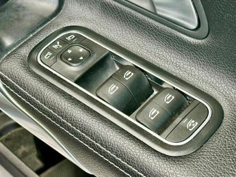 Mercedes-Benz A Class 1.5 A180d Sport (Executive) 7G-DCT Euro 6 (s/s) 5dr