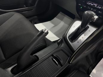 Honda Civic 1.8 i-VTEC Sport (Navi) Auto Euro 6 5dr