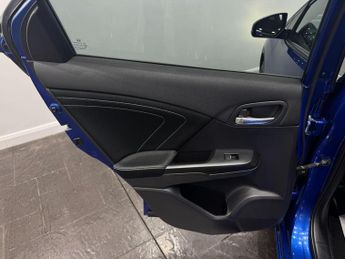 Honda Civic 1.8 i-VTEC Sport (Navi) Auto Euro 6 5dr