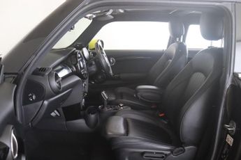 MINI Electric Hatch Cooper SE 32.6kWh Level 3 Auto 3dr