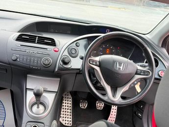 Honda Civic 1.8 i-VTEC ES 5dr