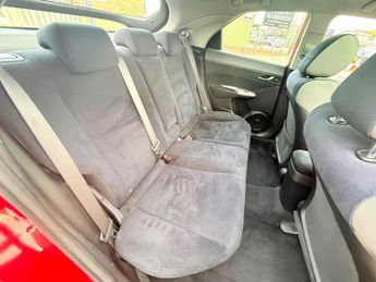 Honda Civic 1.8 i-VTEC ES 5dr