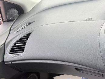 Honda Civic 1.8 i-VTEC ES 5dr