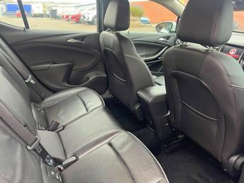 Vauxhall Astra 1.4i Turbo Elite Nav Auto Euro 6 (s/s) 5dr