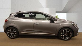 Renault Clio 1.6 E-TECH Techno Auto Euro 6 (s/s) 5dr