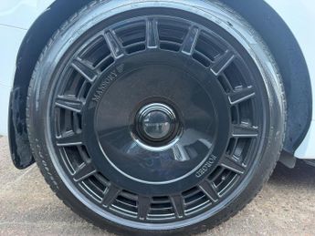 Land Rover Range Rover Sport 3.0 D300 MHEV Dynamic SE SUV 5dr Diesel Auto 4WD Euro 6 (s/s) (3