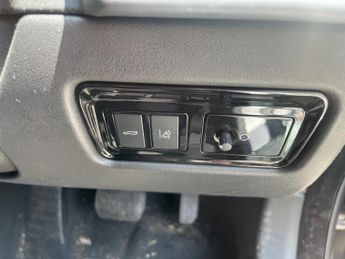 Jaguar XF 2.0d Portfolio Auto Euro 6 (s/s) 4dr
