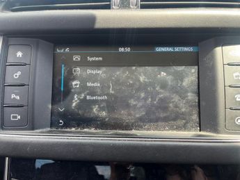 Jaguar XF 2.0d Portfolio Auto Euro 6 (s/s) 4dr
