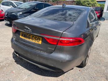 Jaguar XF 2.0d Portfolio Auto Euro 6 (s/s) 4dr