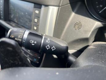 Jaguar XF 2.0d Portfolio Auto Euro 6 (s/s) 4dr
