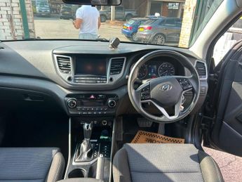 Hyundai TUCSON 1.7 CRDi Blue Drive SE Nav DCT Euro 6 (s/s) 5dr