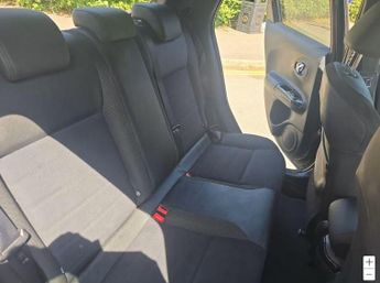 Nissan Juke 1.6 N-Connecta XTRON Euro 6 5dr