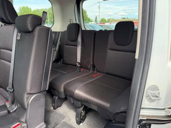 Nissan Serena 2.0 Petrol/Hybrid 7Seat 5dr Highway star