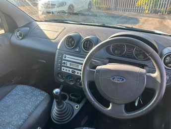 Ford Fiesta 1.25 LX 5dr