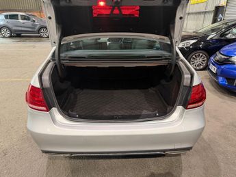 Mercedes-Benz E Class 2.1 E220 CDI SE G-Tronic+ Euro 5 (s/s) 4dr
