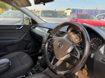 Skoda Rapid Spaceback 1.6 TDI SE Tech DSG Euro 5 5dr