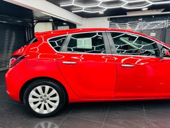 Vauxhall Astra 1.6 16v Elite Auto Euro 5 5dr