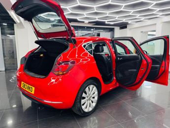 Vauxhall Astra 1.6 16v Elite Auto Euro 5 5dr