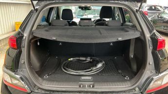 Hyundai KONA 64kWh Premium Auto 5dr (10.5kW Charger)