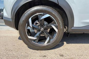 Nissan Juke 1.0 DiG-T 114 N-Connecta 5dr DCT