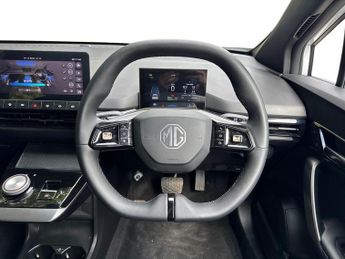 MG MG4 51kWh SE Auto 5dr