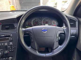 Volvo XC70 2.4 D5 SE 5dr
