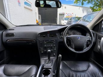 Volvo XC70 2.4 D5 SE 5dr