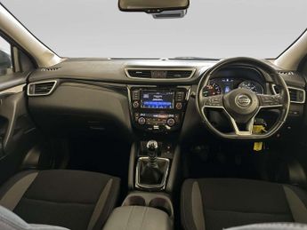 Nissan Qashqai 1.3 DIG-T Acenta Premium SUV 5dr Petrol Manual Euro 6 (s/s) (160