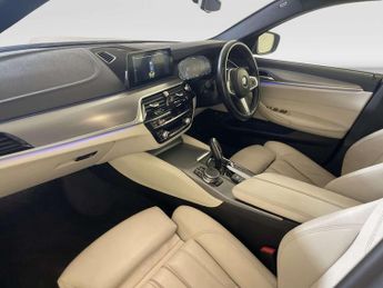 BMW 5 Series 2.0 530e 12kWh M Sport Auto xDrive Euro 6 (s/s) 4dr