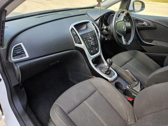 Vauxhall Astra 1.4i SRi Euro 6 5dr