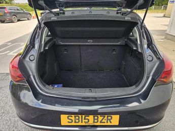 Vauxhall Astra 1.4i SRi Euro 6 5dr