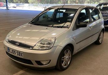 Ford Fiesta 1.6 Ghia 5dr