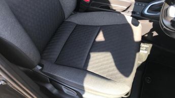 Toyota Yaris 1.5 VVT-h Icon E-CVT Euro 6 (s/s) 5dr