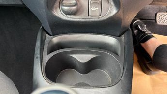 Toyota Yaris 1.5 VVT-i Icon Tech CVT Euro 6 5dr